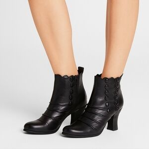 Miz Mooz Kesha Women's Leather Vintage Style Boho Ankle Black Boots Size 10